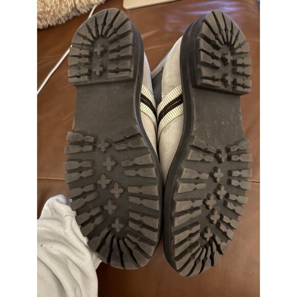 Anthropologie Cecelia Harriet Chelsea Boot Taupe Suede Lug Sole Buckle 10 - Picture 3 of 5